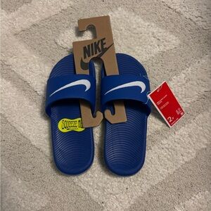 Nike boys slides